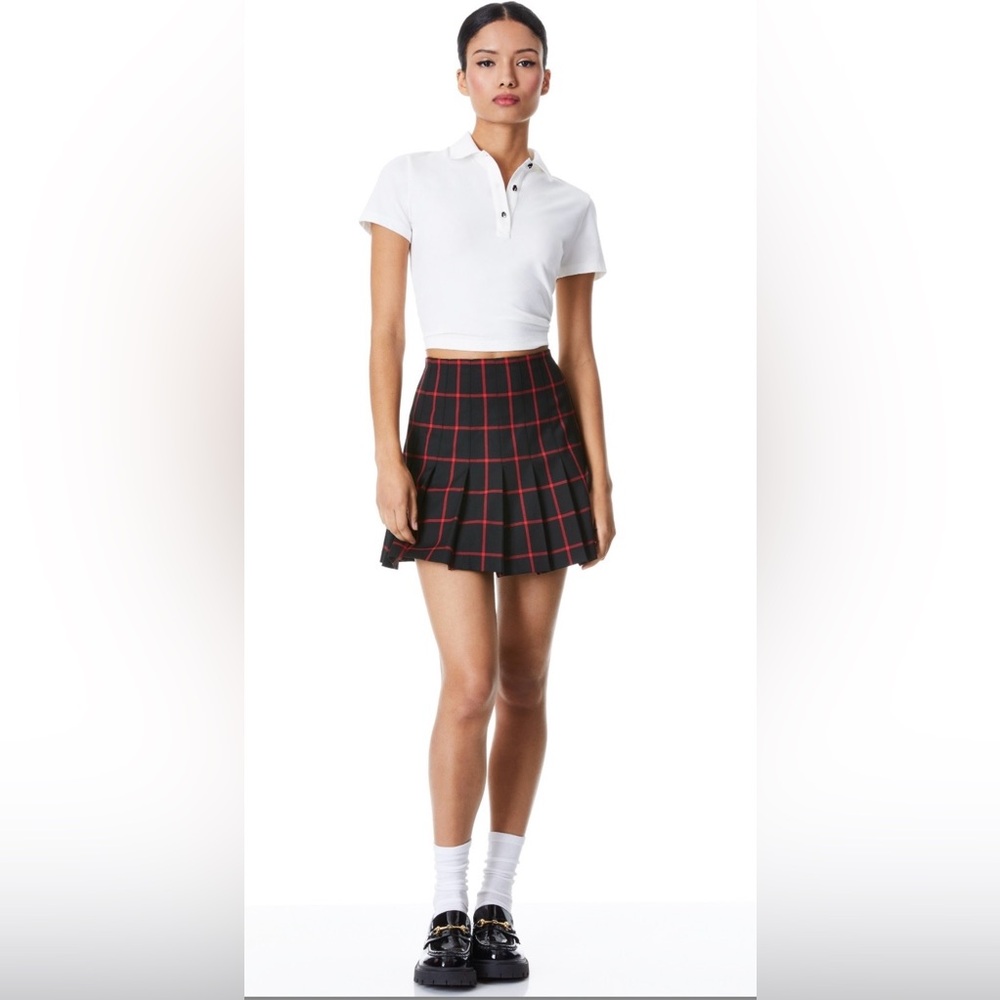 Alice + Olivia Black Mini Plaid Pleated Skirt with Red Grid